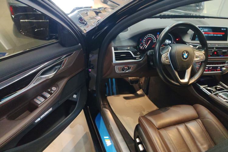 Used BMW 7 Series 2018 730Li Leading Model M Sport Package