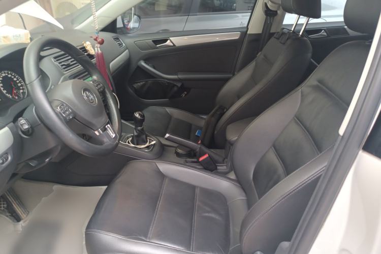 Used Volkswagen Sagitar 2014 Revised Version 1.4TSI Manual Luxury Edition Left Front Seat