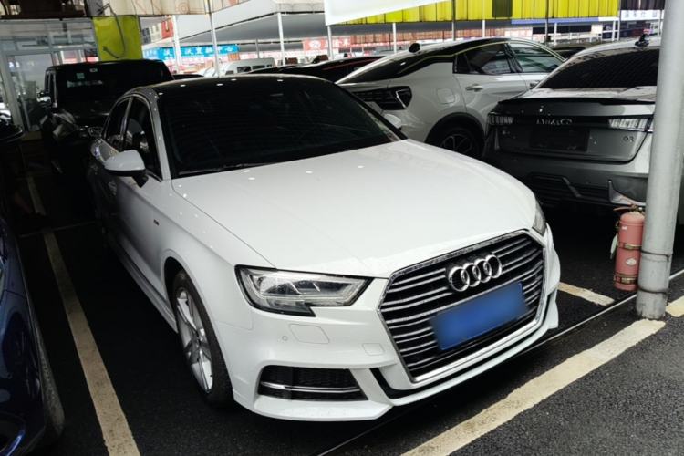 Used Audi A3 2019 Limousine 35 TFSI Fashion Edition China V standard
