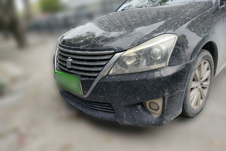 Used Toyota Crown 2012 2.5L Royal Leather Edition
