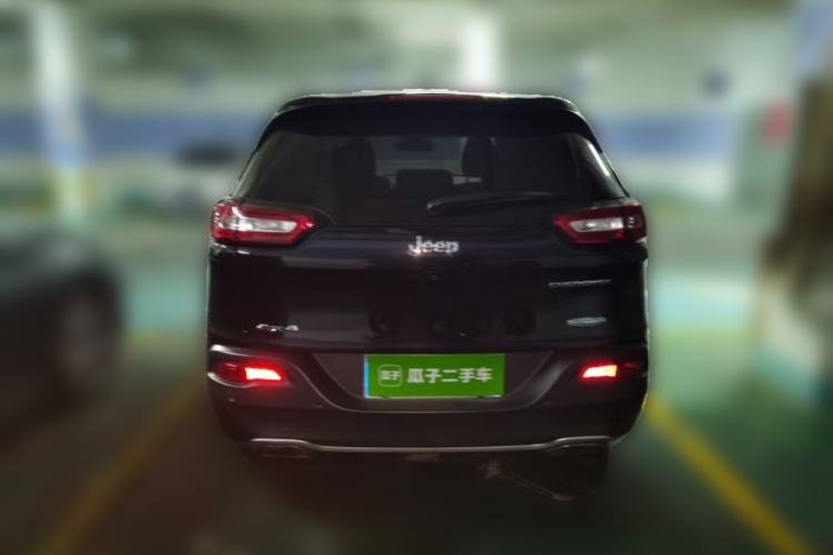 Used Jeep Cherokee 2016 2.4L Professional Smart Version