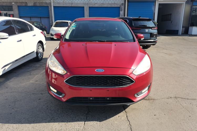 Used Ford Focus 2015 Hatchback 1.6L Automatic Fashion Edition
