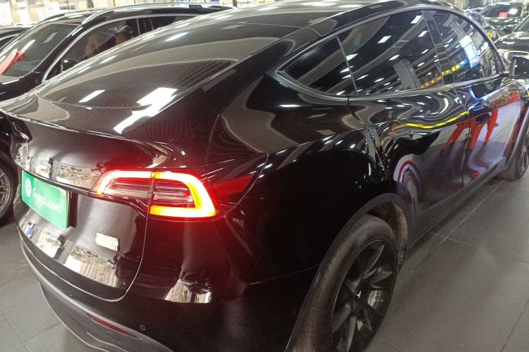 Used Tesla Model Y 2021 Long-Range All-Wheel-Drive Version 3D7