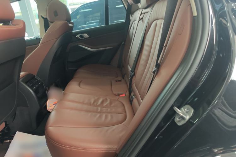 Used BMW X5 2022 xDrive40i M Sport Package
