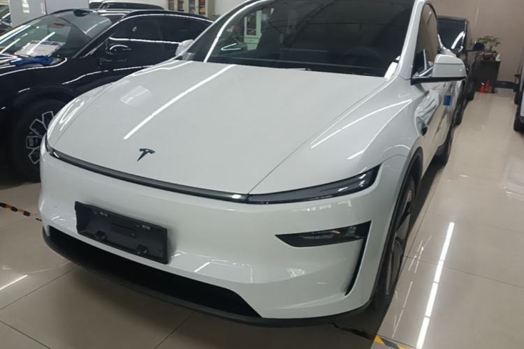 Used Tesla Model Y 2026 Rear-Drive Model