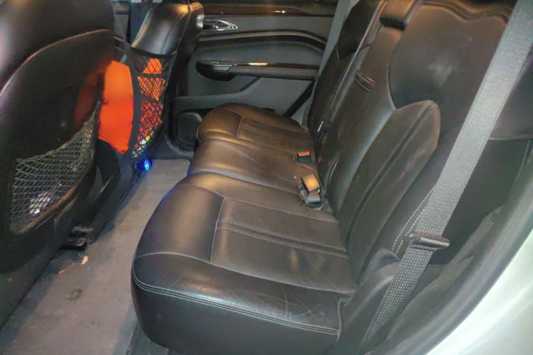 Used Cadillac SRX 2014 3.0L Elite Model Interior 4