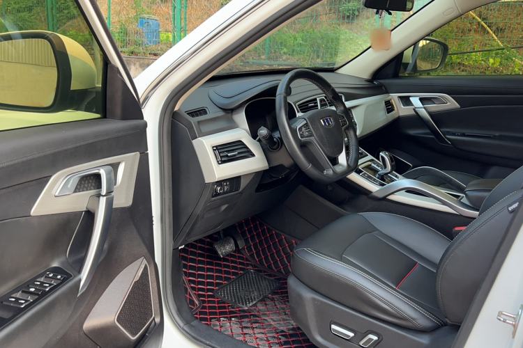 Used Geely Auto Emgrand X7 Sport 2020 1.8TD DCT Two-Wheel Drive Smart Connect 4G-Enabled Version