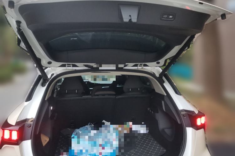 Used Lynk & Co 06 EM-P 2022 PHEV 84 km Range Pro Version
