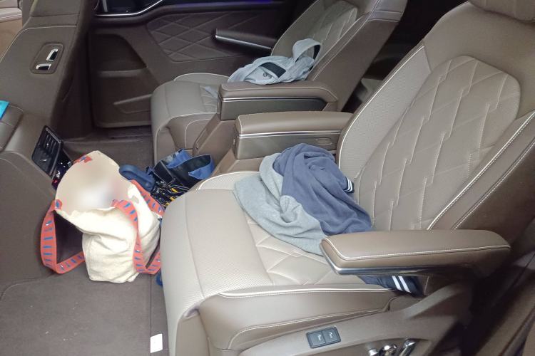 Used Volkswagen Viloran 2024 380TSI Premium Edition
