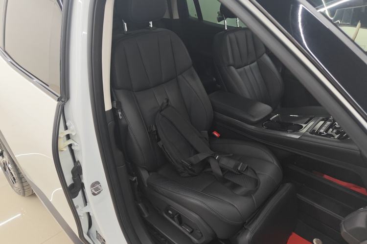 Used Nio ES8 2018 Founder Edition Right Front Seat