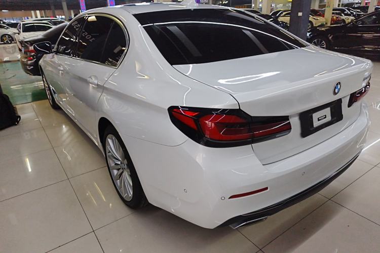 Used BMW 5 Series 2022 Second Facelift 530Li Luxury Edition Premium Package

