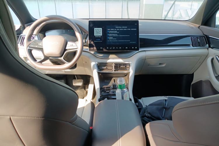 Used BYD Song PLUS New Energy 2025 EV Intelligent Driving Version 520km Premium Model Center Console