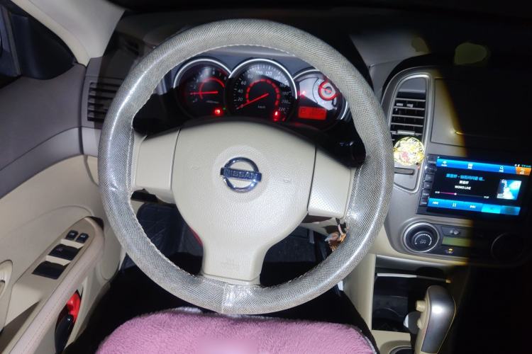 Used Nissan Sylphy 2016 Classic 1.6XE Automatic Leading Edition Steering Wheel