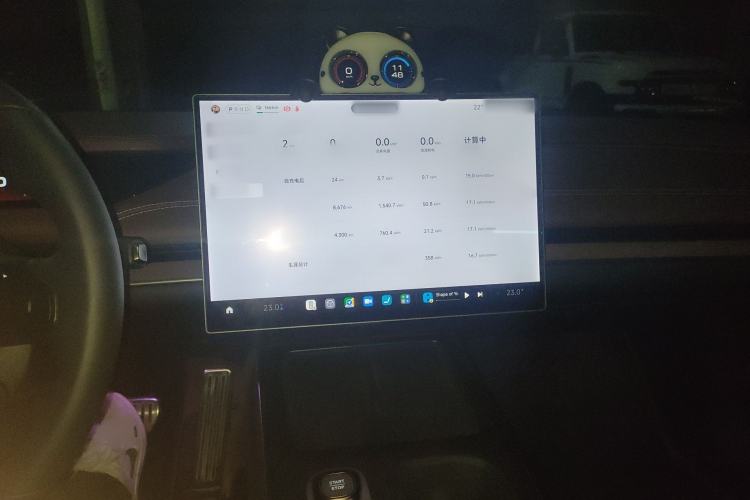 Used Xiaomi Auto SU7 2024 Four-Wheel Drive Ultra-Long Range Advanced Intelligent Driving Max Edition Audio And AC Panel