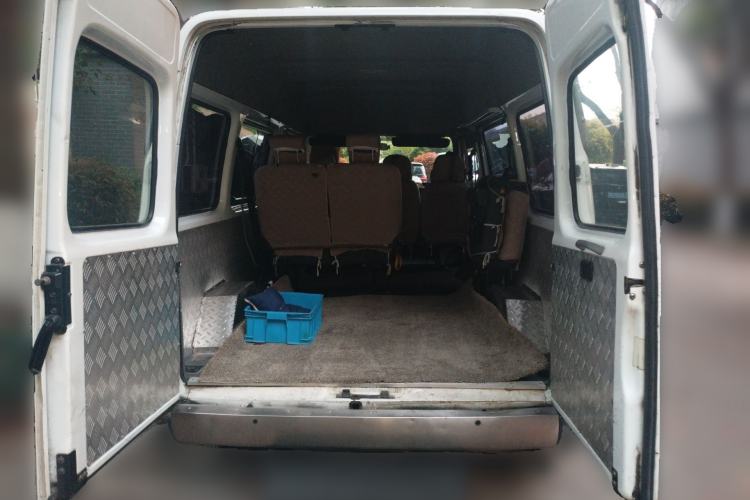 Used Ford Classic Transit 2015 2.8T Diesel Multi-Function Vehicle Short Wheelbase 6-Seater Mid-Roof Edition JX493ZLQ4