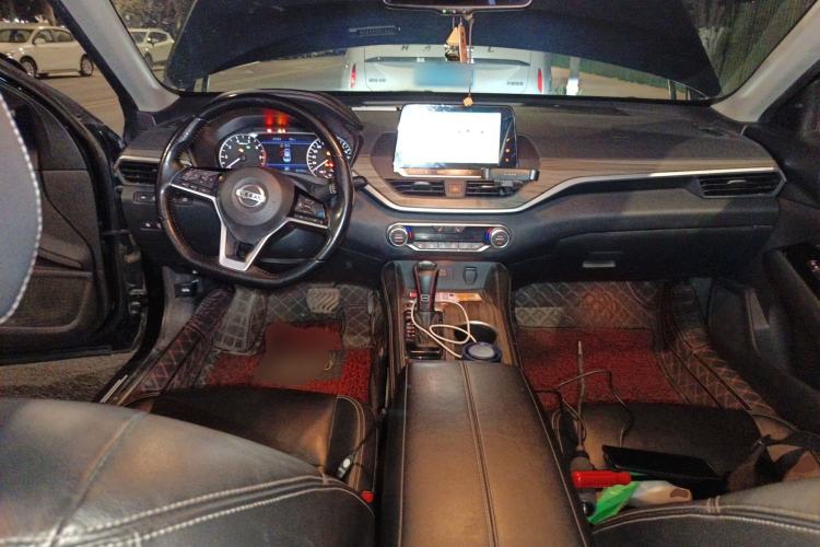 Used Nissan Teana 2021 2.0L XL Upper AD1 Smart Drive & Navigation Edition Center Console