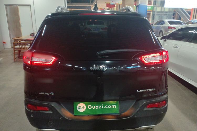 Used Jeep Cherokee 2016 2.4L Superior Edition