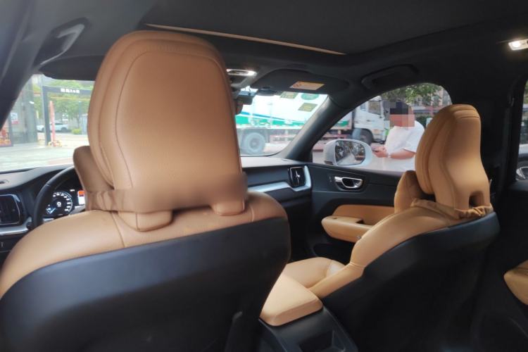 Used Volvo XC60 2019 T5 4x4 Smart Edition China V Standard
