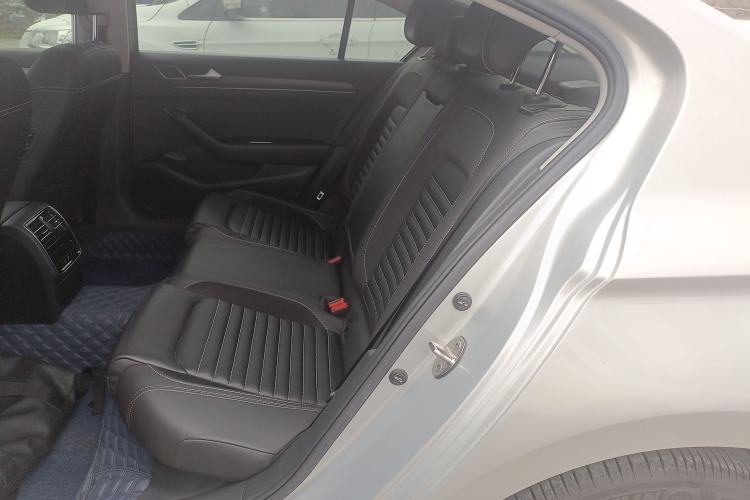 Used Volkswagen Magotan 2020 330TSI DSG Leading Model Left Rear Seat