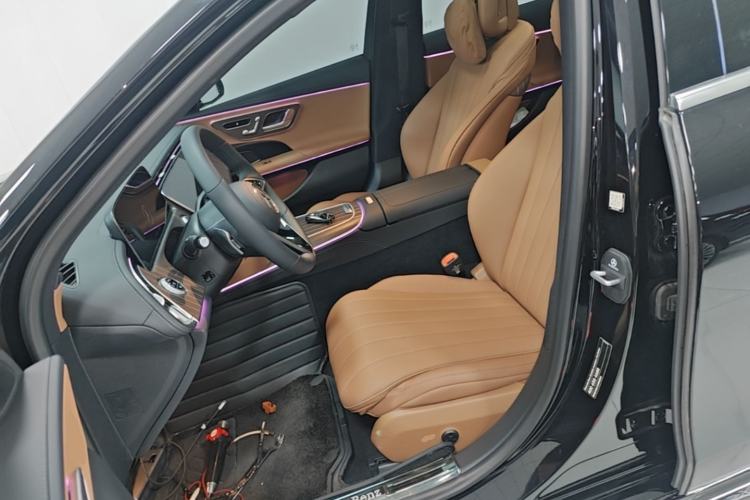 Used Mercedes-Benz E-Class 2025 Facelift E 300 L Fashion Edition
