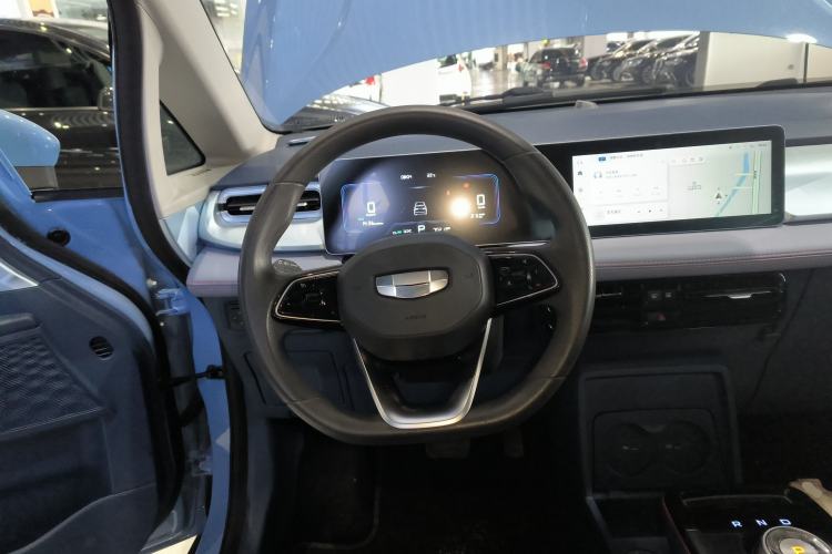 Used Geometry E Firefly 2022 401 km Linglong Tiger 4 Seats Steering Wheel