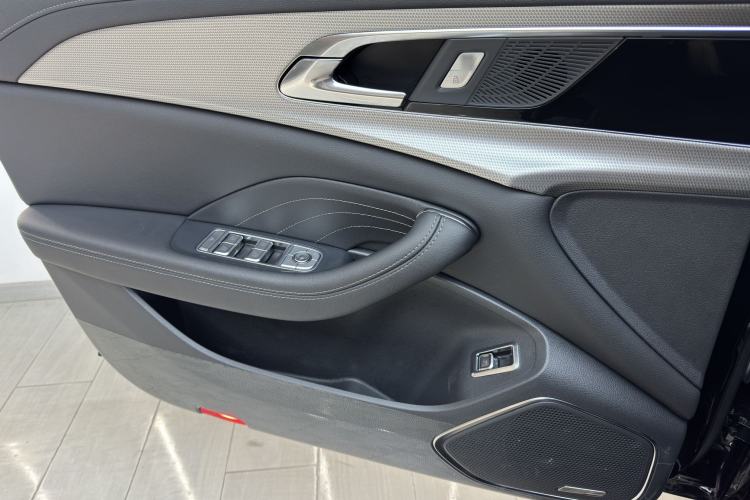 Used Hongqi H5 2024 1.5T DCT Smart Connect Flagship Edition