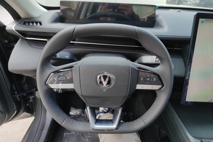 Used CHANGAN Eado 2025 Blue Whale 1.5T 500Bar Prestige Model
