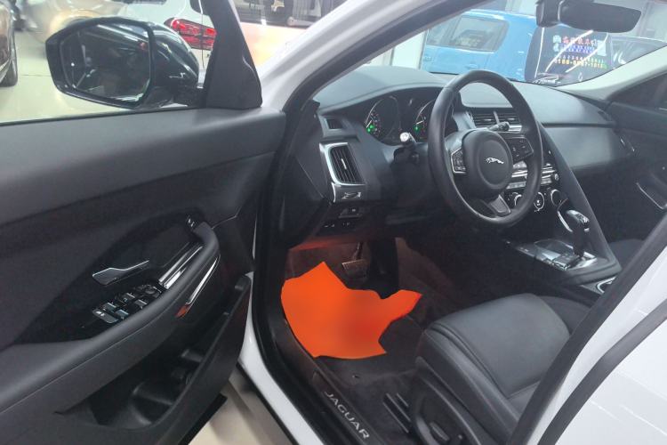 Used Jaguar E-PACE 2018 P200 S China VI Driver Seat