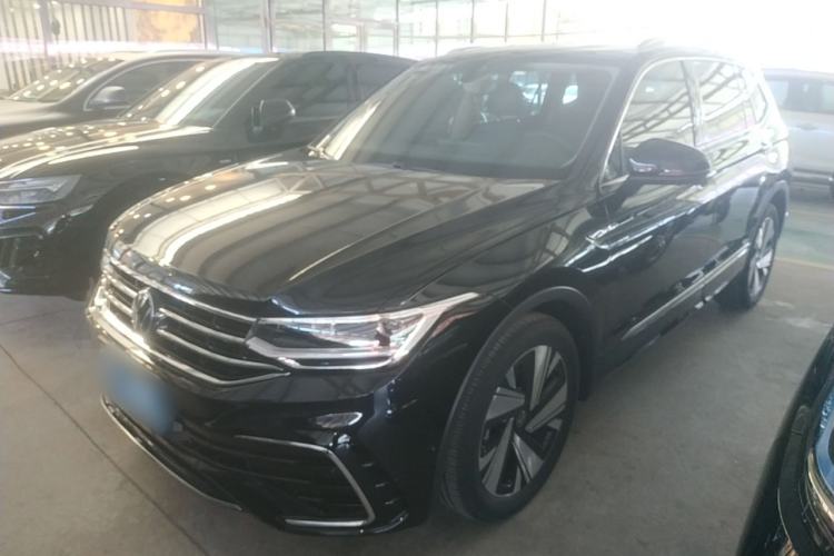 Used Volkswagen Tiguan L 2023 Restyled 330TSI Automatic Two-Wheel Drive R-Line Enhanced Comfort Version