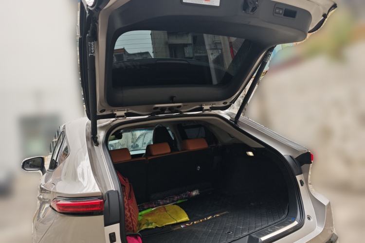 Used Toyota Venza 2022 Dual-Engine 2.5L CVT Two-Wheel Drive Prestige Edition