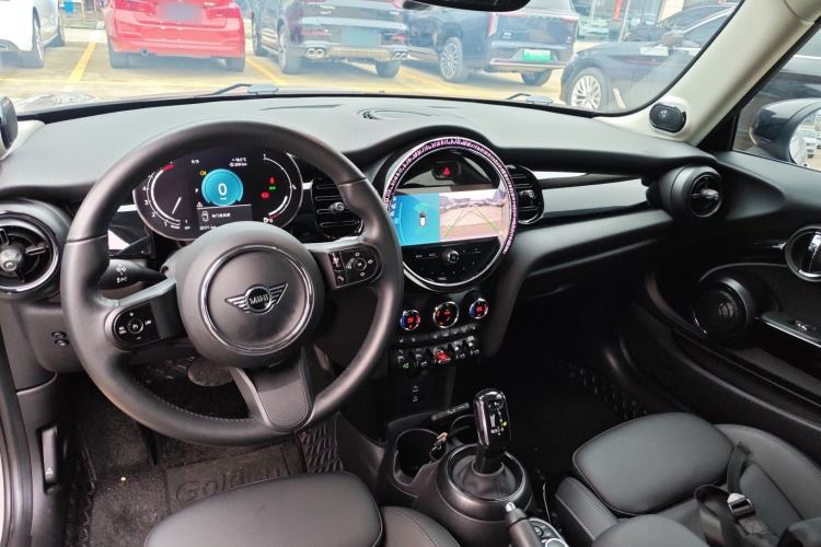 Used MINI 2023 Updated 1.5T COOPER Artist Center Console