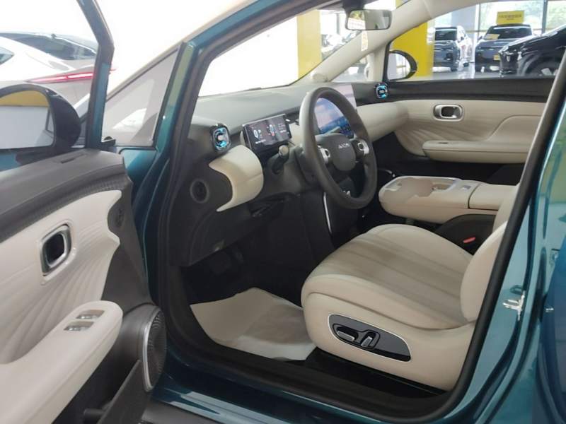 Used AION UT 2025 420 Prestige Edition — 15