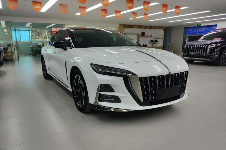 Used Hongqi H6 2023 2.0T Zhiyi Version Front Right 45 Deg