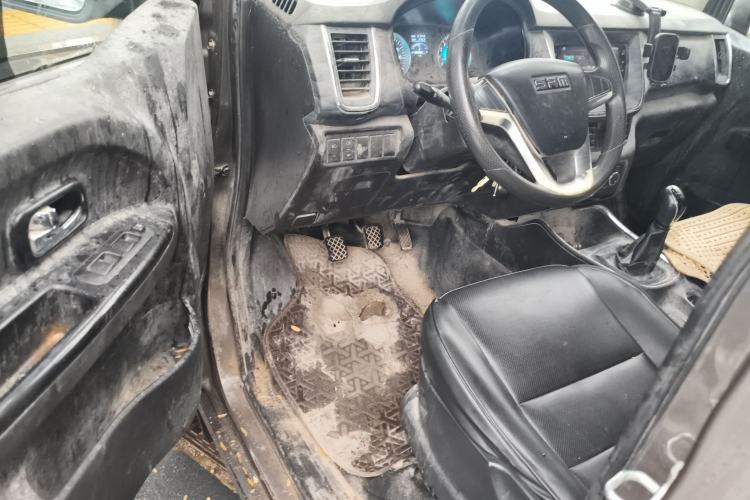 Used Jinbei Gold Hiace M Classic 2022 1.5L Travel Lion Passenger Van 7 Seats Driver Seat