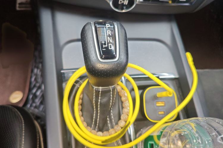 Used Volvo XC60 2019 T5 4x4 Smart & Dynamic Sport Edition China VI Standard Gear Lever