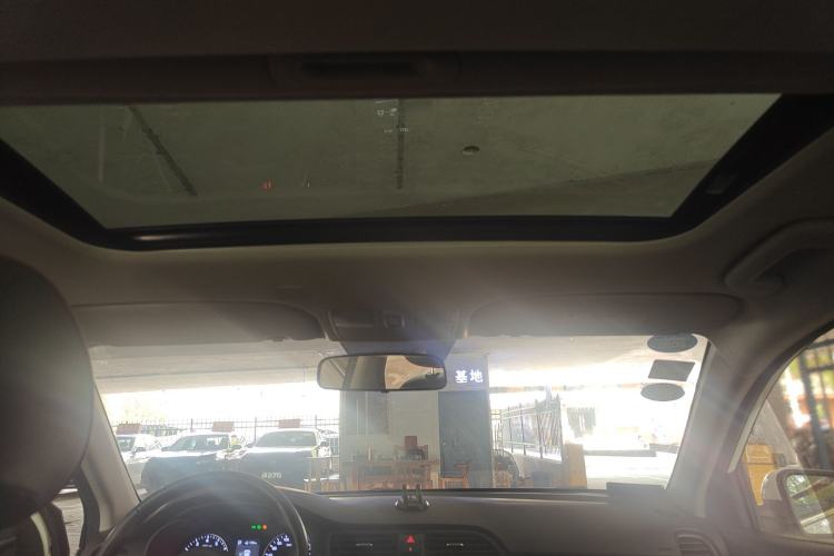 Used Kia KX Cross 2018 1.6L Automatic Dynamic Sunroof Version Headliner