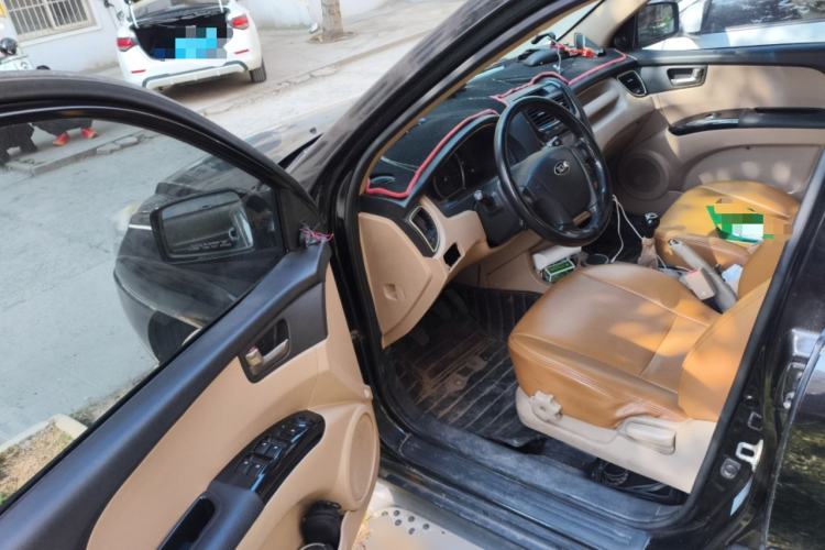 Used Kia Sportage 2013 2.0L Manual Two-Wheel Drive GL Trim
