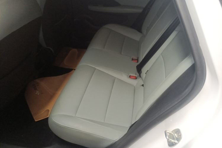 Used Roewe D6 2025 450km Deluxe Edition
