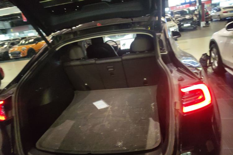 Used Tesla Model Y 2021 Long-Range All-Wheel-Drive Version