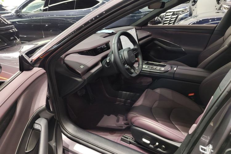 Used Xiaomi Auto SU7 2024 Rear-Drive Ultra-Long Range Advanced Pro-Level Intelligent Driving Version Driver Seat