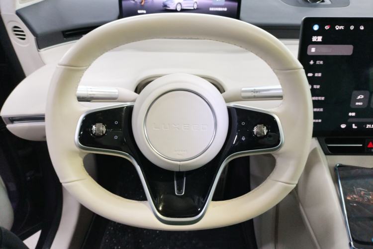 Used Hima Luxeed R7 2024 All-Electric 736 km Ultra