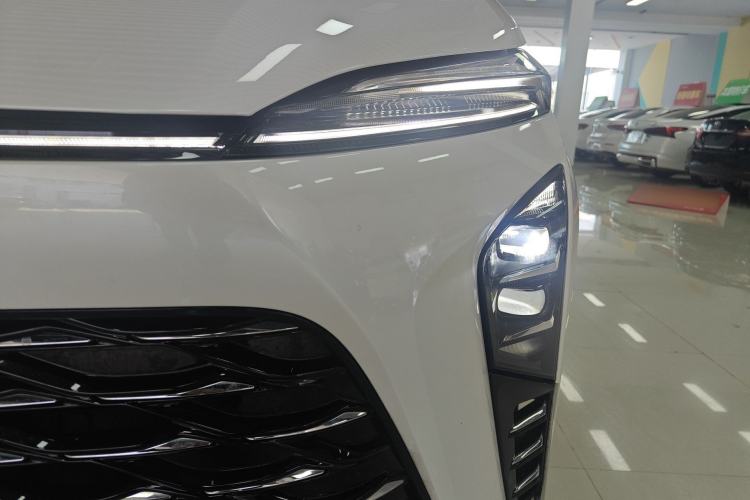 Used Buick GL8 New Energy 2024 Lu Zun Luxury Edition 7-Seater Left Front Headlight