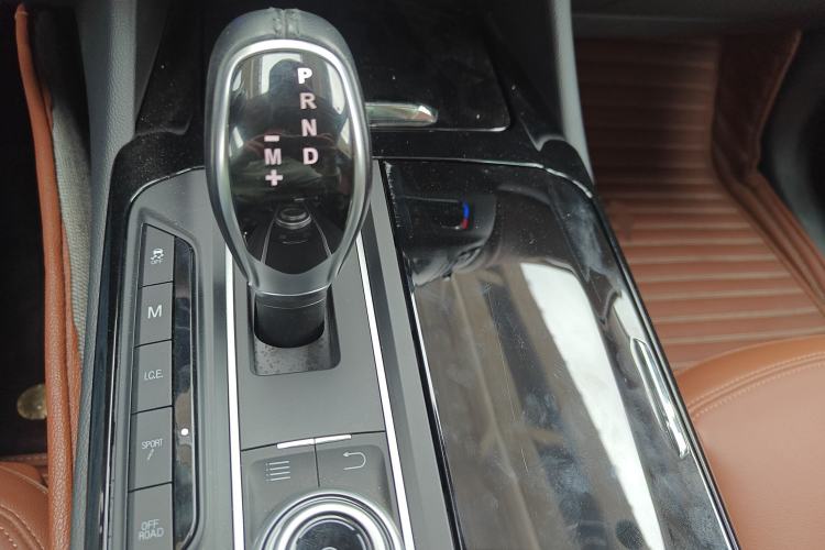 Used Maserati Levante 2016 3.0T S Standard Model Gear Lever