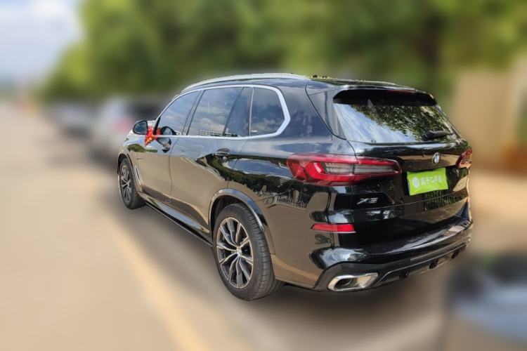 Used BMW X5 2022 Restyled xDrive 30Li Luxury Version M Sport Package Rear Left 45 Deg