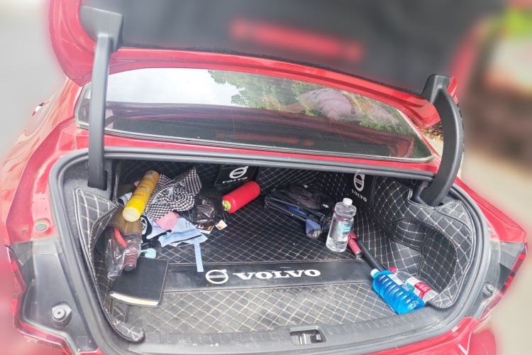 Used Volvo S60 2020 T4 Zhiyi Luxury Edition
