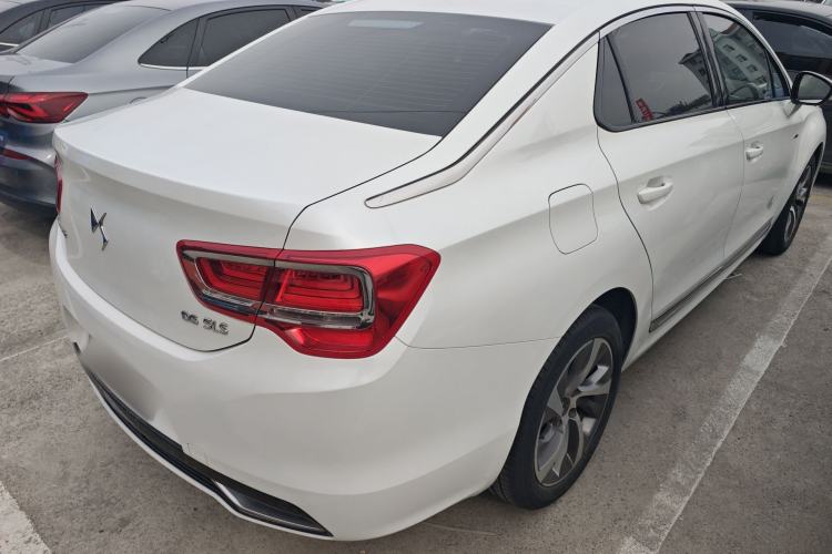 Used DS 5LS 2015 1.6T Elegant Edition THP160
