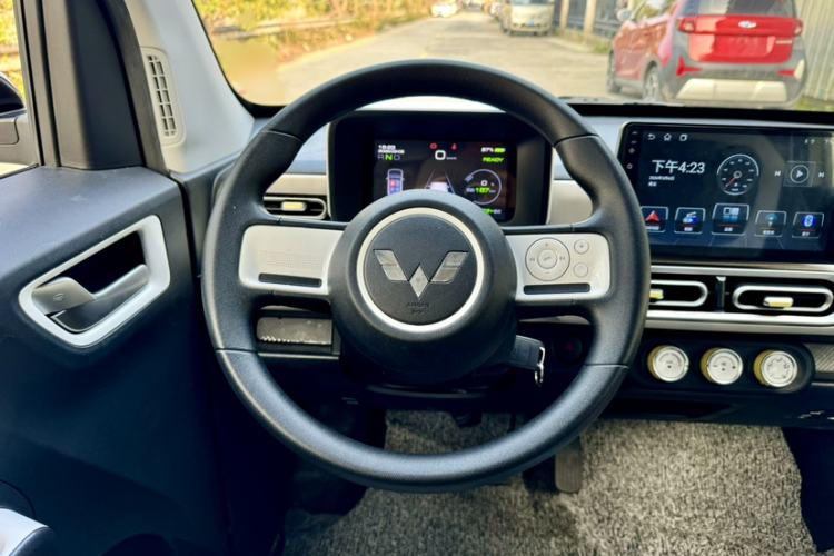 Used Wuling Hongguang MINIEV 2024 3rd Generation 215km Youth Edition
