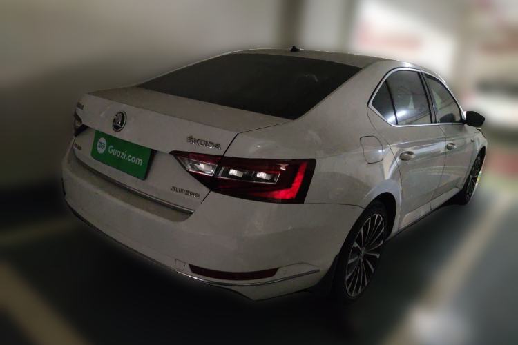 Used Skoda Superb 2016 TSI330 DSG Smart Drive Edition
