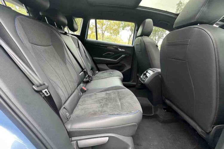 Used Volkswagen Tiguan L 2024 PRO 380TSI Four-Wheel Drive R-Line Prestige Edition Exterior 9