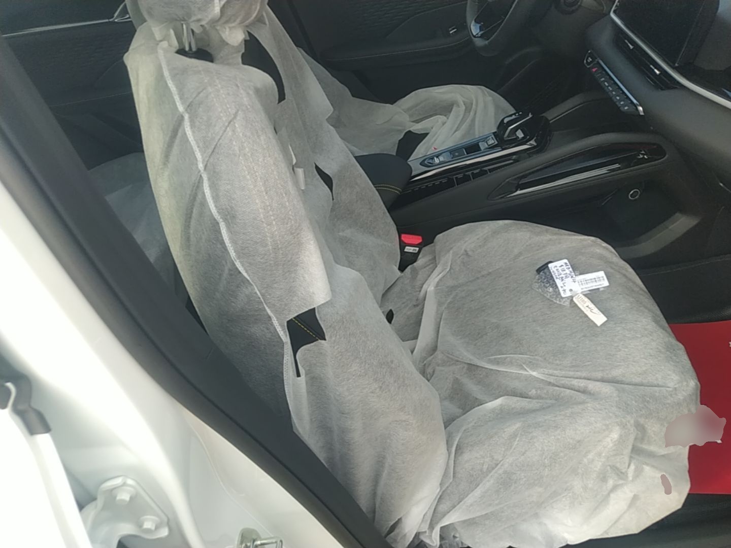 Geely Auto Coolray 2025 Bin Yue L 1.5TD DCT Beyond Edition — снимка 19